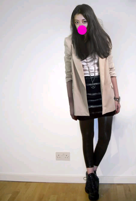 ɫװףȾȹƤleggings İwedge boots.bmp