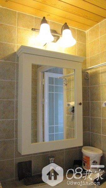 次卫镜柜.JPG 次卫镜柜.JPG