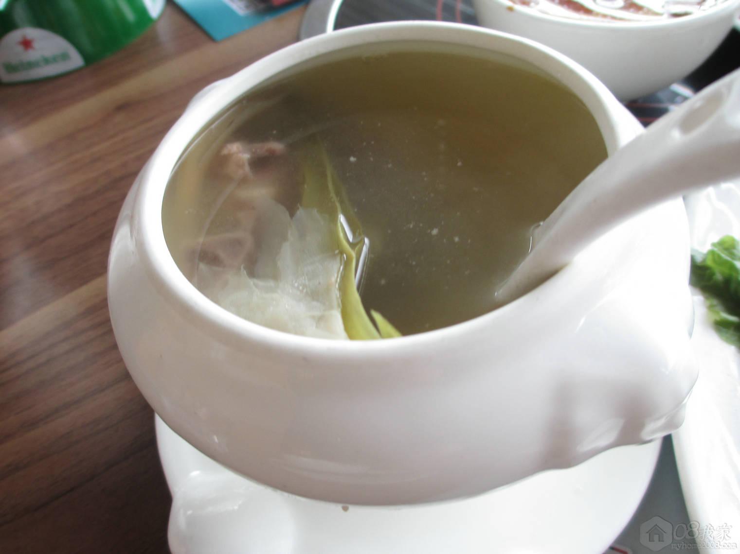 Ƭ 045.jpg