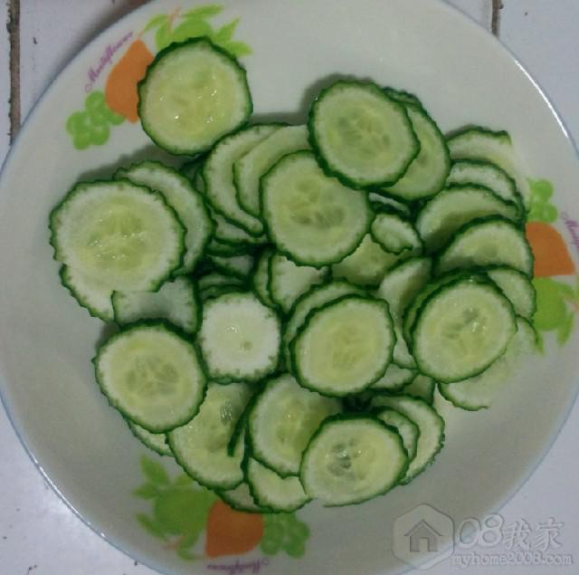 ƹ.jpg