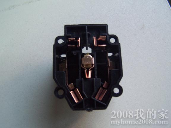 Ƭ 082.jpg