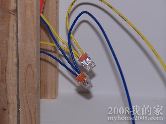 Ƭ 090.jpg