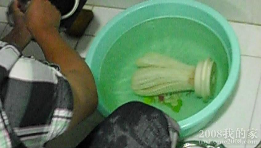 经过两次清洗之后滤芯焕然一新.jpg 经过两次清洗之后滤芯焕然一新.jpg