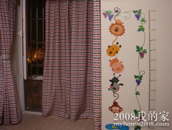 次卧动物身高贴.jpg 次卧动物身高贴.jpg
