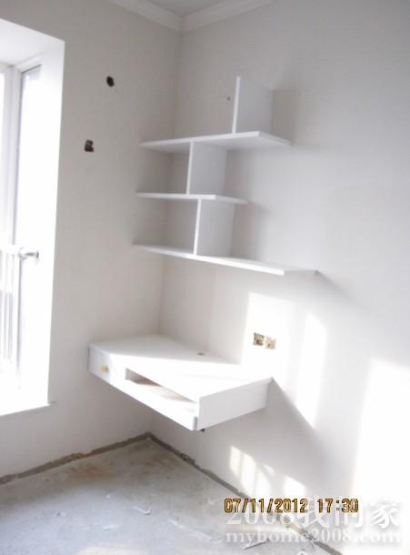 Ƭ 050.jpg